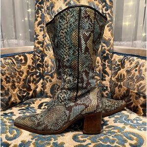 Vintage 80’a Faux crocodile western boots genuine leather - blue and aqua size 8